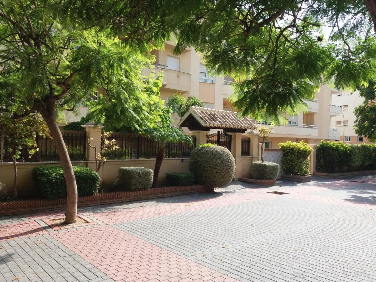 Playa Torrecilla Piscina Centro 2 Habitaciones Nerja Ngoại thất bức ảnh